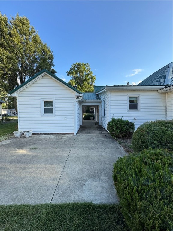 301 West Street Georgetown, IL 61846 - Photo 8 of 34