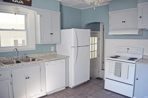 $169,900 | 932 Joan Avenue, Evansville, IN 47711