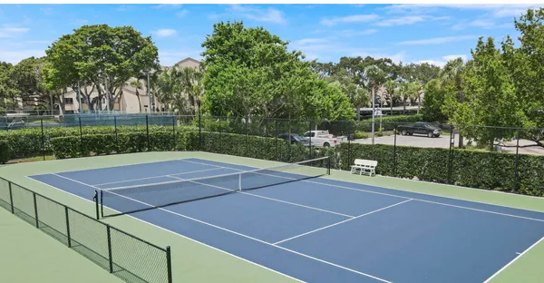 $3,300 | 133 Bay Colony Drive North, Juno Beach, FL 33408