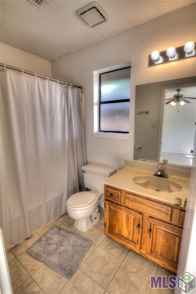 2041 South Brightside View Drive, Unit E Baton Rouge, LA 70820 - Photo 4 of 10 Gallery Image 4