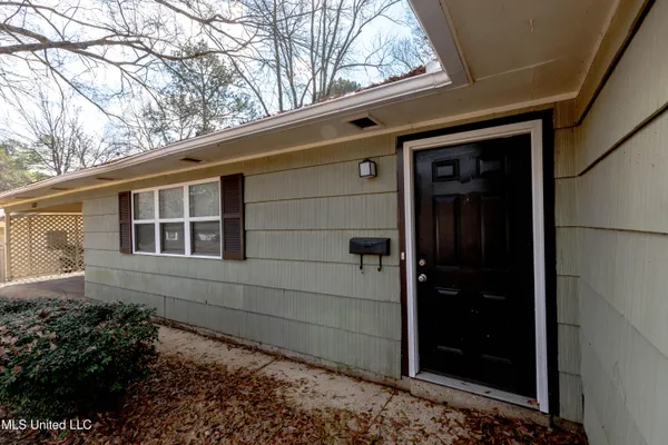 $1,700 | 5157 Parkway Drive, Jackson, MS 39211