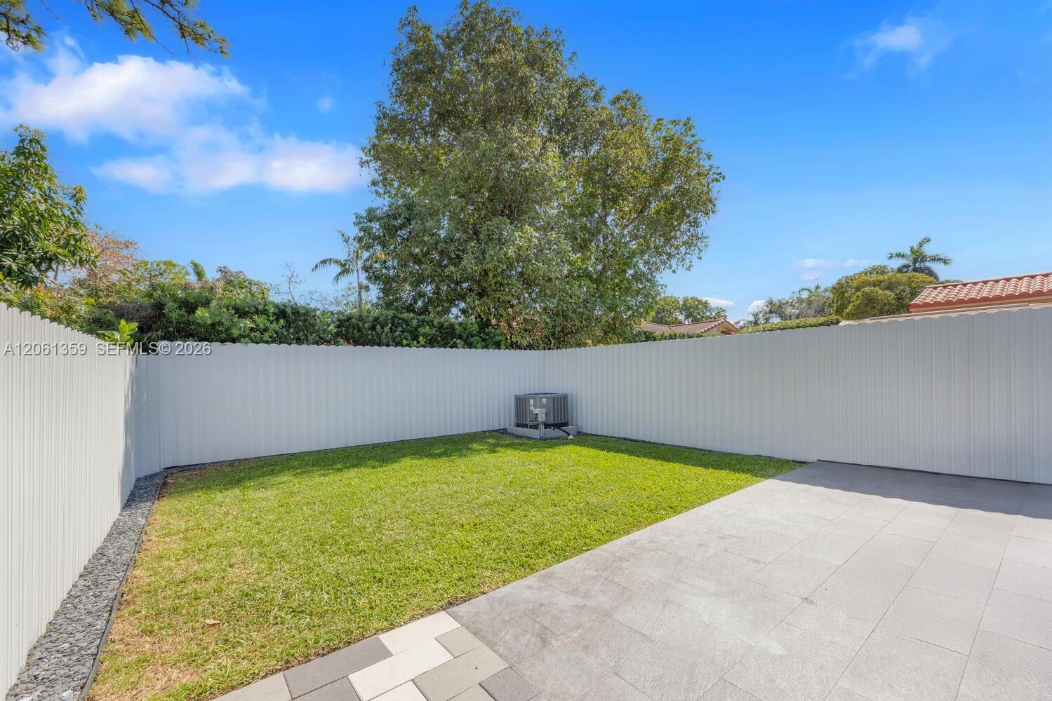 2426 Southwest 25th Street, Unit 2426 Miami, FL 33133 - Photo 15 of 17 Gallery Image 15