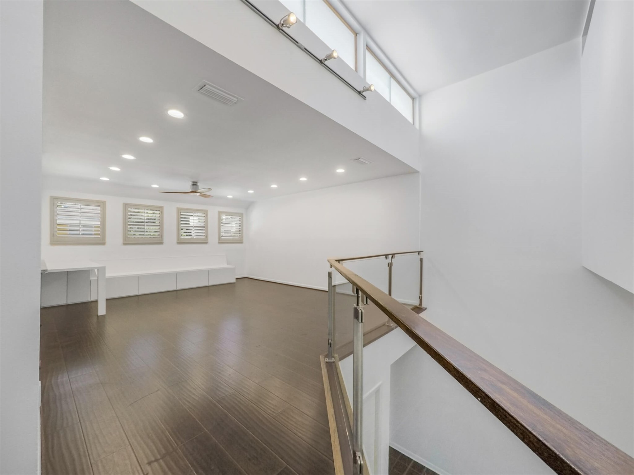 3407 Roseland Street Houston, TX 77006 - Photo 11 of 25