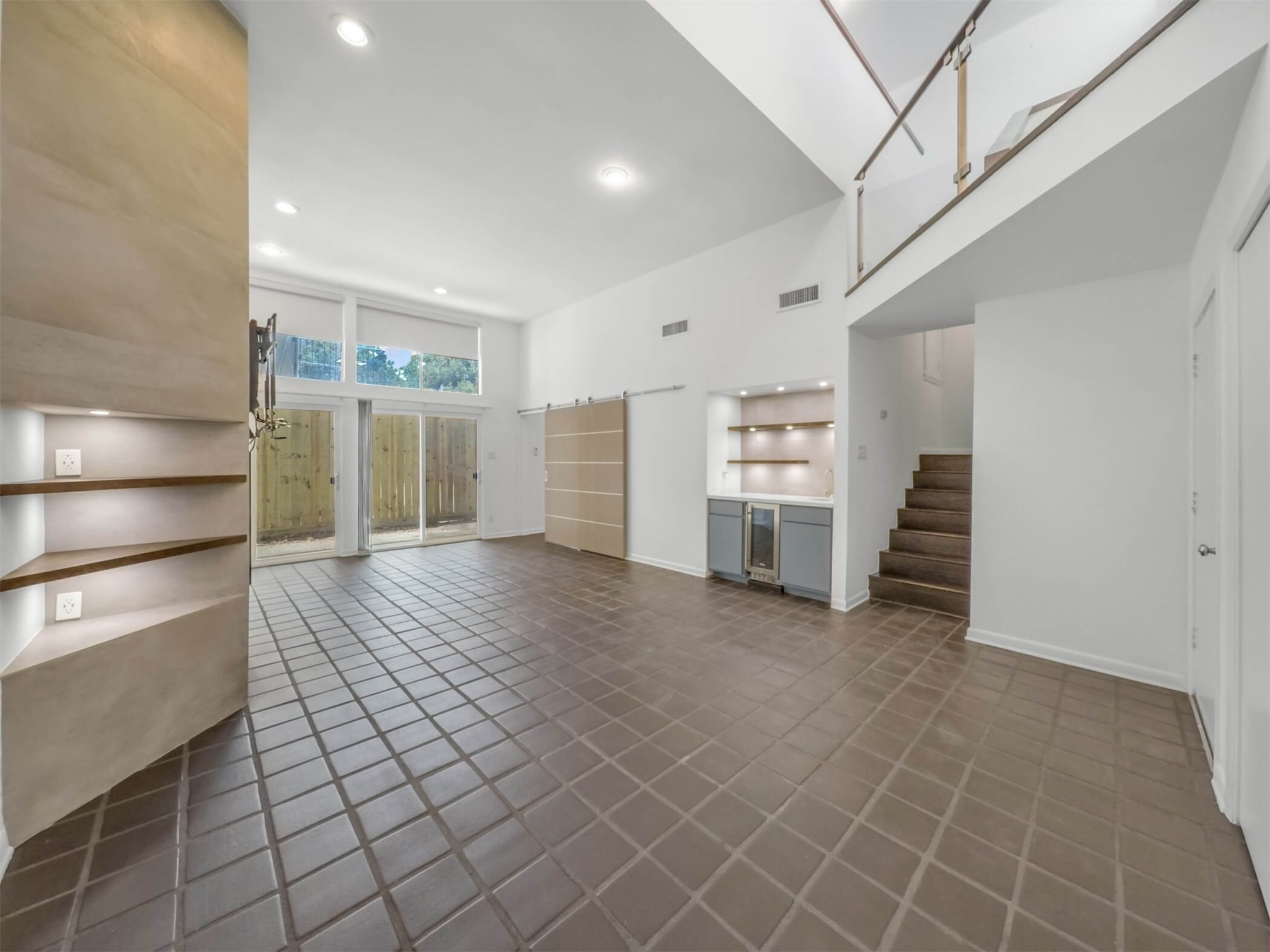 3407 Roseland Street Houston, TX 77006 - Photo 3 of 25