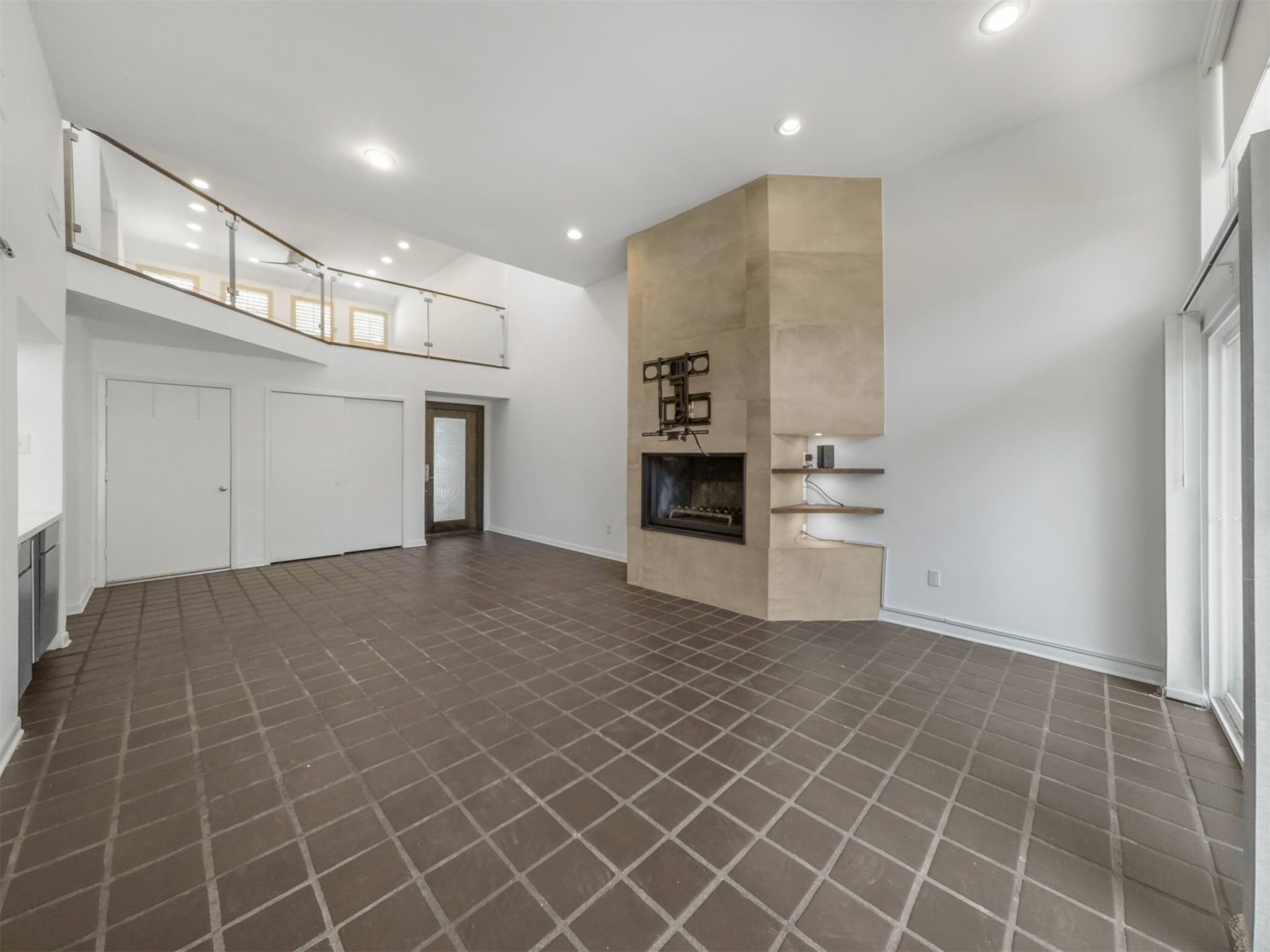 3407 Roseland Street Houston, TX 77006 - Photo 4 of 25