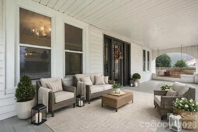 $354,900 | 1590 South Center Street, Hickory, NC 28602