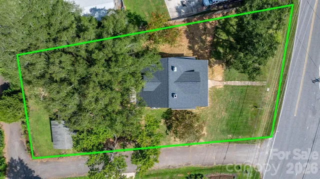 $354,900 | 1590 South Center Street, Hickory, NC 28602