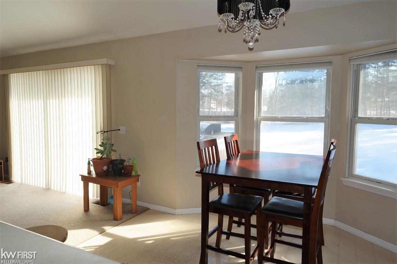 7041 Brewer Road Flint, MI 48507 - Photo 6 of 19 31372536-5.JPG