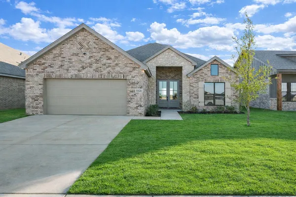 $350,000 | 1121 North 6th Street, Wolfforth, TX 79382