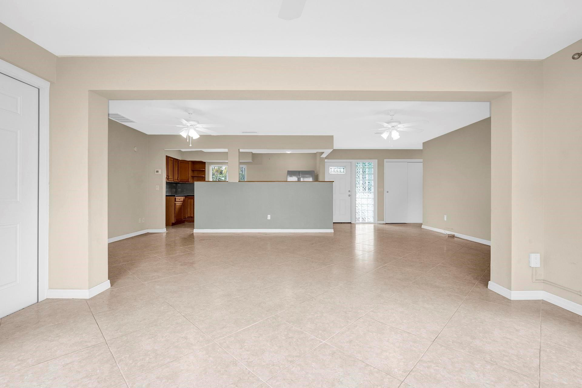 1120 Southwest 13th Street Boca Raton, FL 33486 - Photo 5 of 22 Photo 5