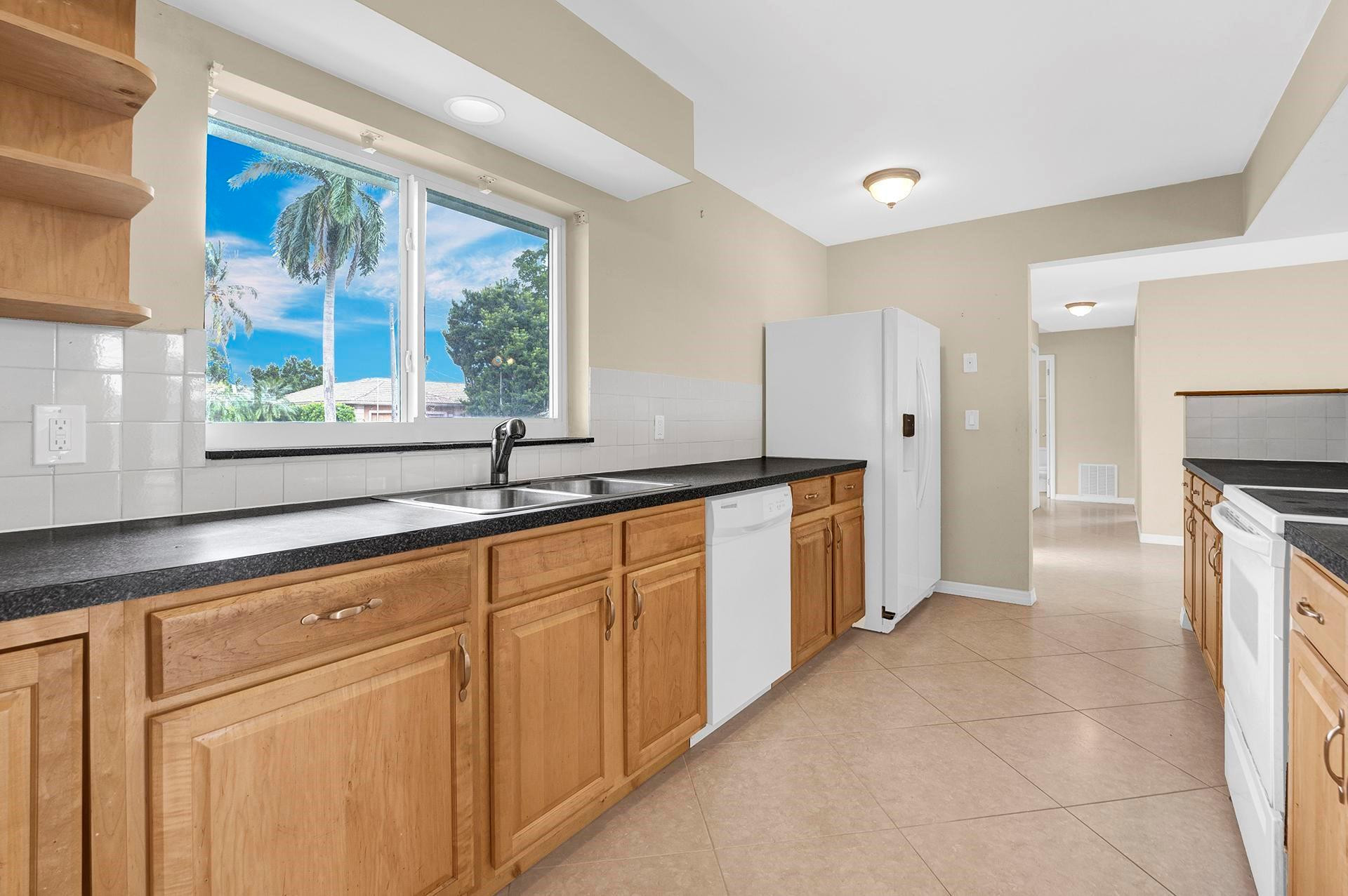 1120 Southwest 13th Street Boca Raton, FL 33486 - Photo 8 of 22 Photo 8