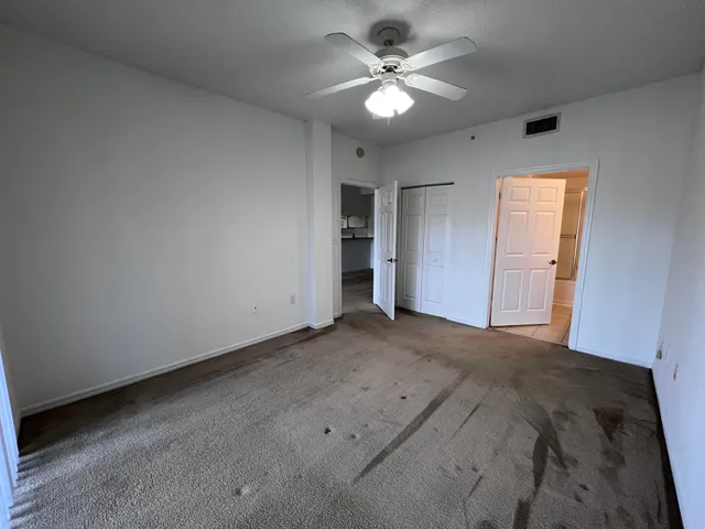 a view of empty room with window