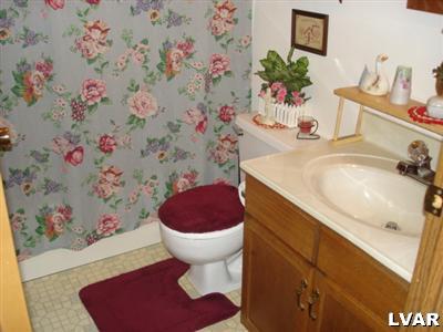 9 Hemlock Road Kunkletown, PA 18058 - Photo 9 of 12 Gallery Image 9