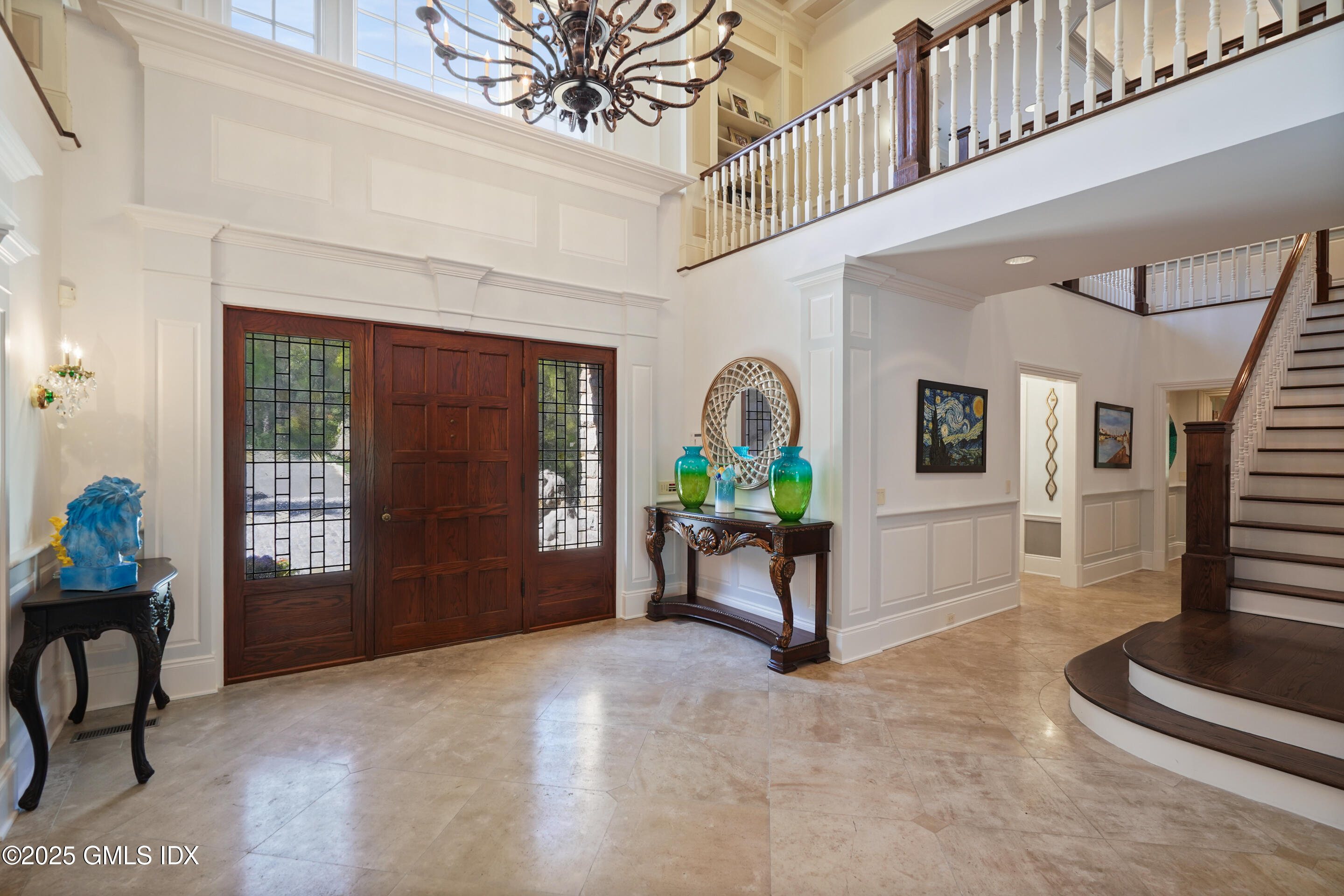 8 Chieftans Road Greenwich, CT 06831 - Photo 13 of 57 2-STORY ENTRANCE