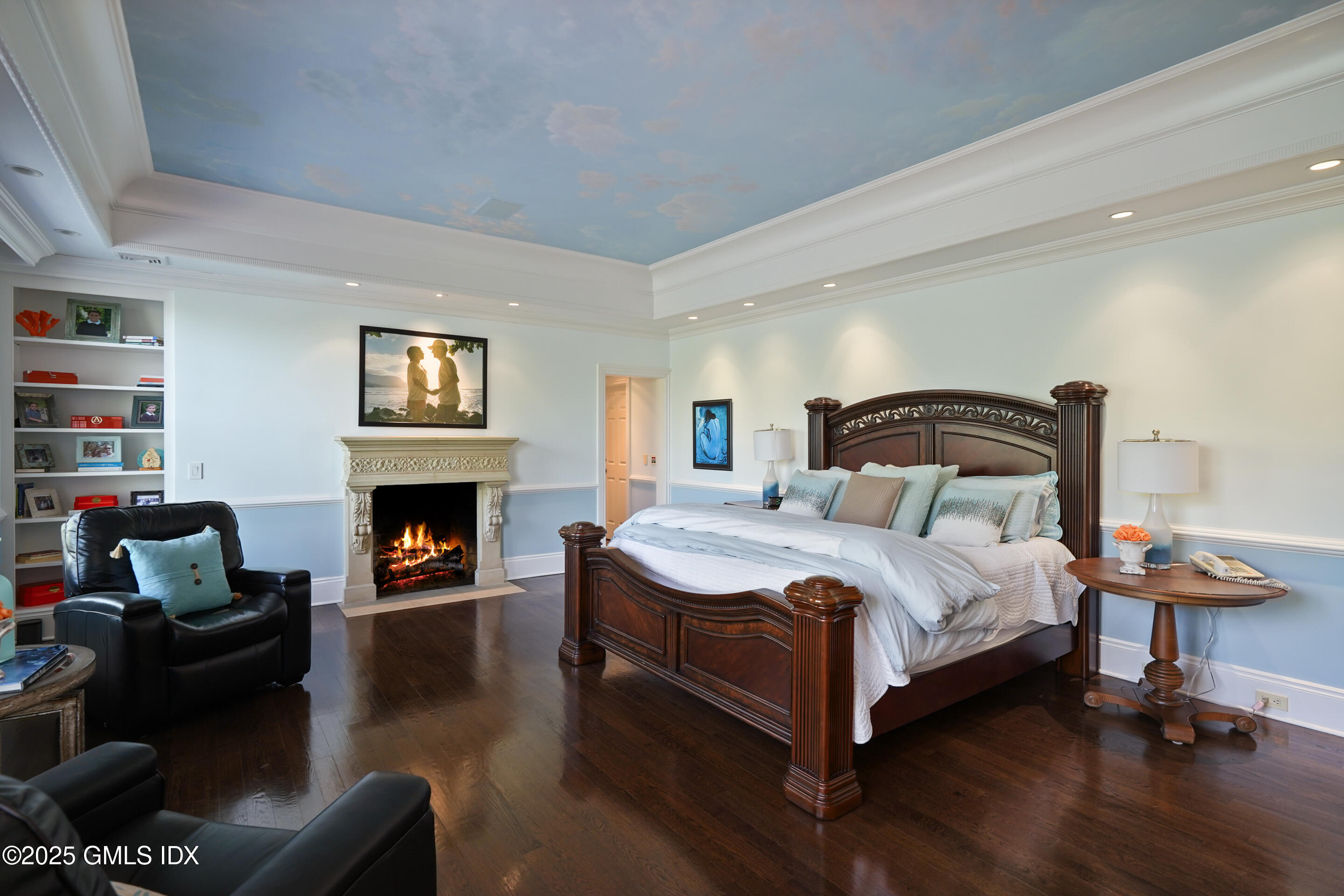 8 Chieftans Road Greenwich, CT 06831 - Photo 31 of 57 SPACIOUS W/HIGH CEILINGS