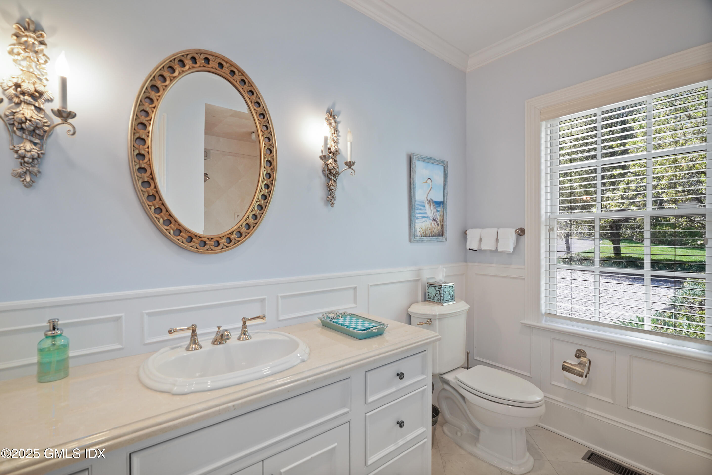 8 Chieftans Road Greenwich, CT 06831 - Photo 37 of 57 LOVELY BATH