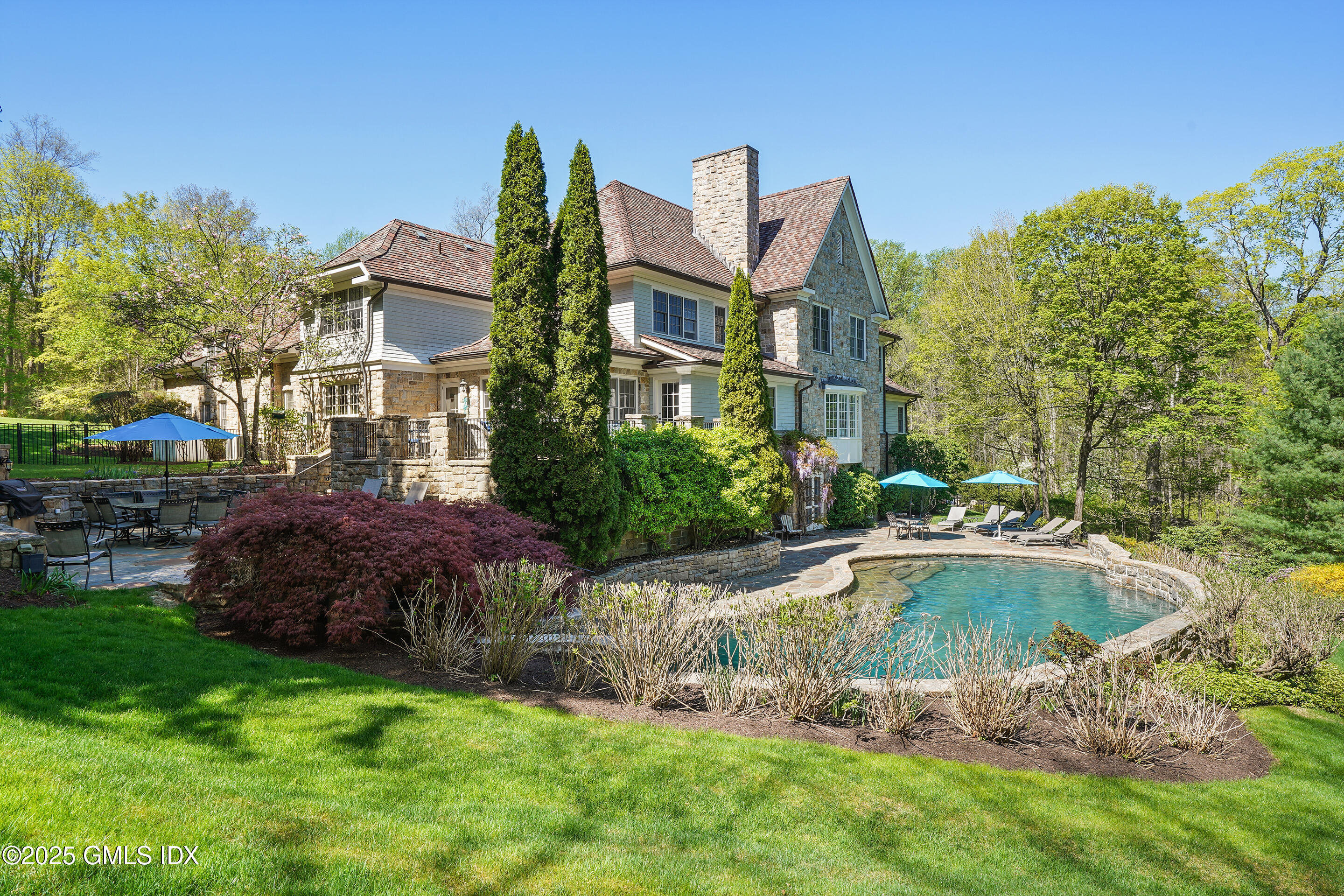 8 Chieftans Road Greenwich, CT 06831 - Photo 54 of 57 GREAT LIFESTYLE