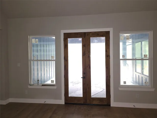 $1,055,000 | 4 Lake Forest Drive, Conroe, TX 77384