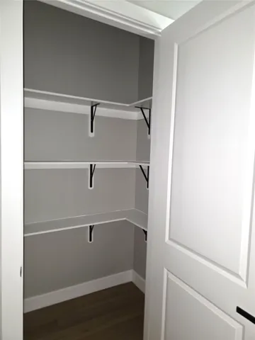 $1,055,000 | 4 Lake Forest Drive, Conroe, TX 77384