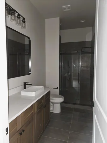 $1,055,000 | 4 Lake Forest Drive, Conroe, TX 77384