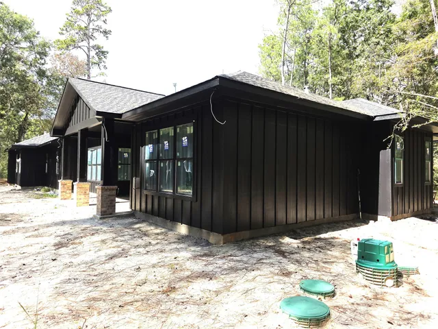 $1,055,000 | 4 Lake Forest Drive, Conroe, TX 77384