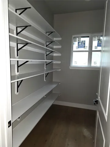 $1,055,000 | 4 Lake Forest Drive, Conroe, TX 77384