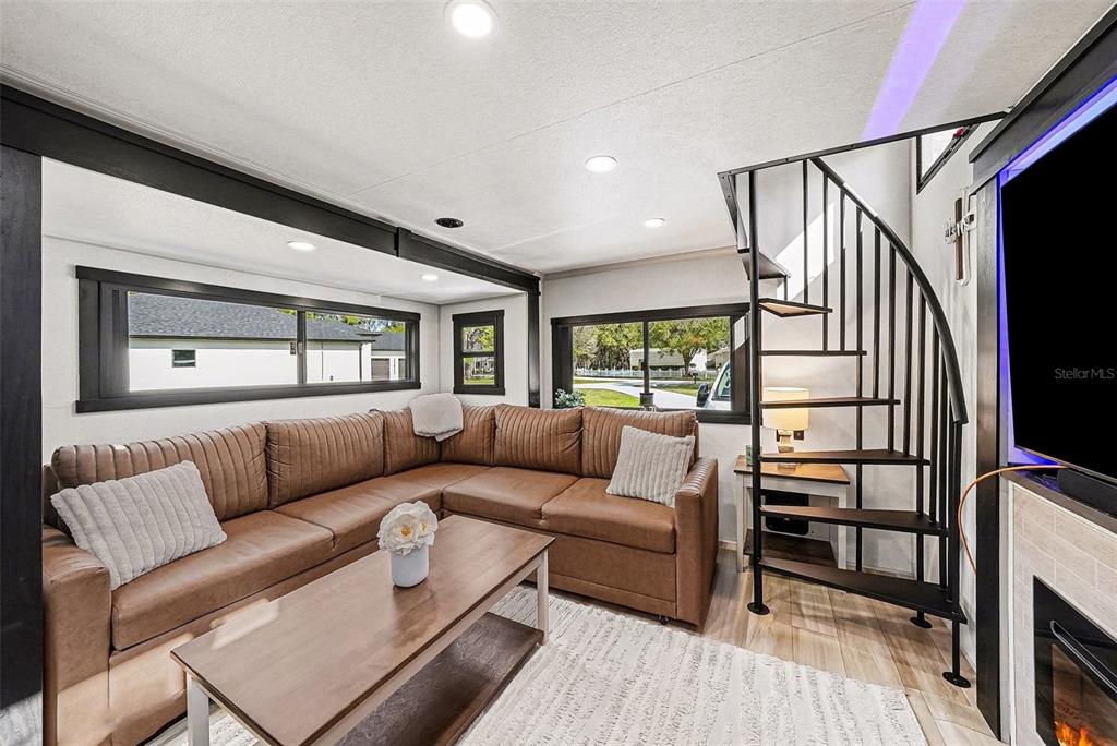 17296 Raintree Road Lutz, FL 33558 - Photo 44 of 56