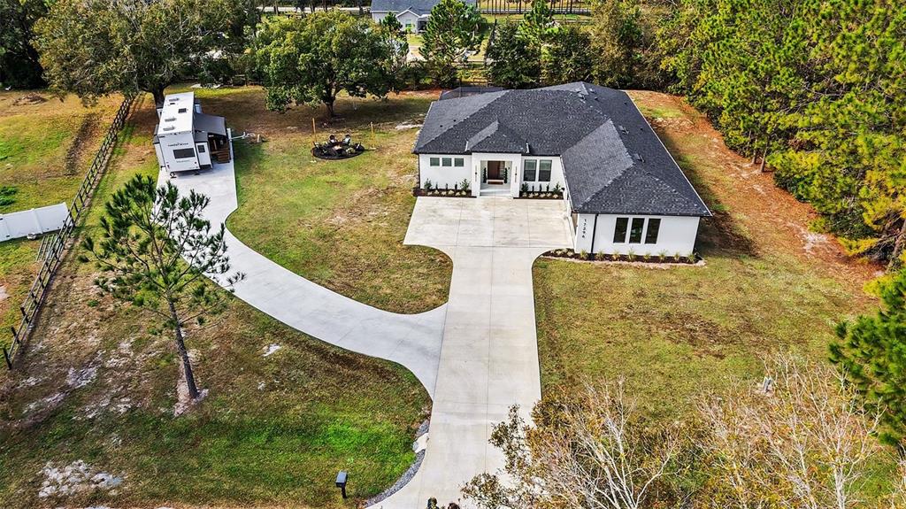 17296 Raintree Road Lutz, FL 33558 - Photo 6 of 56