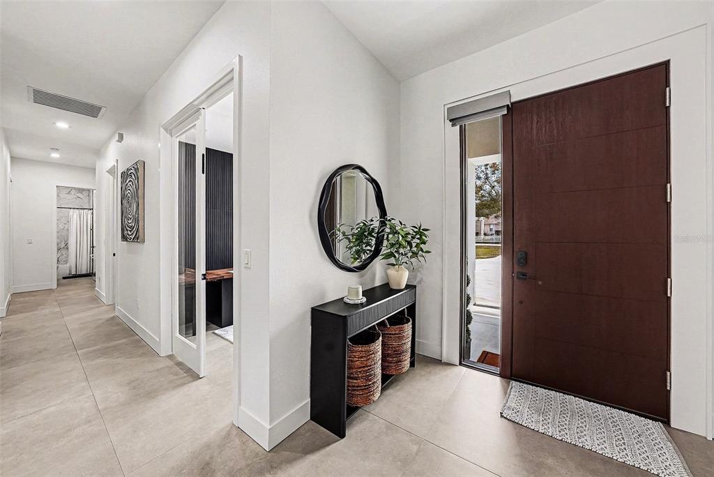 17296 Raintree Road Lutz, FL 33558 - Photo 9 of 56