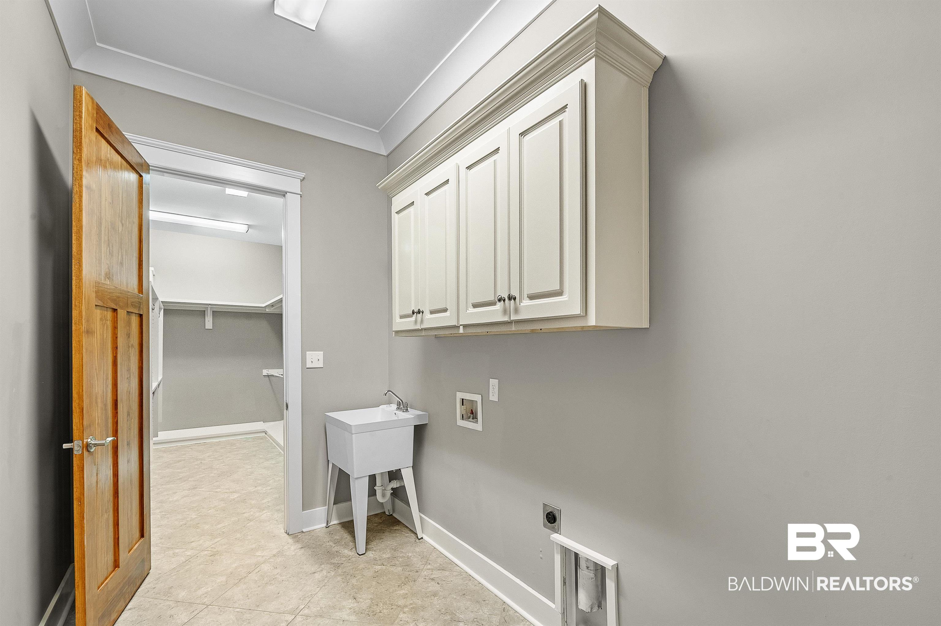 212 Simon Street Fairhope, AL 36532 - Photo 28 of 49 Laundry Room