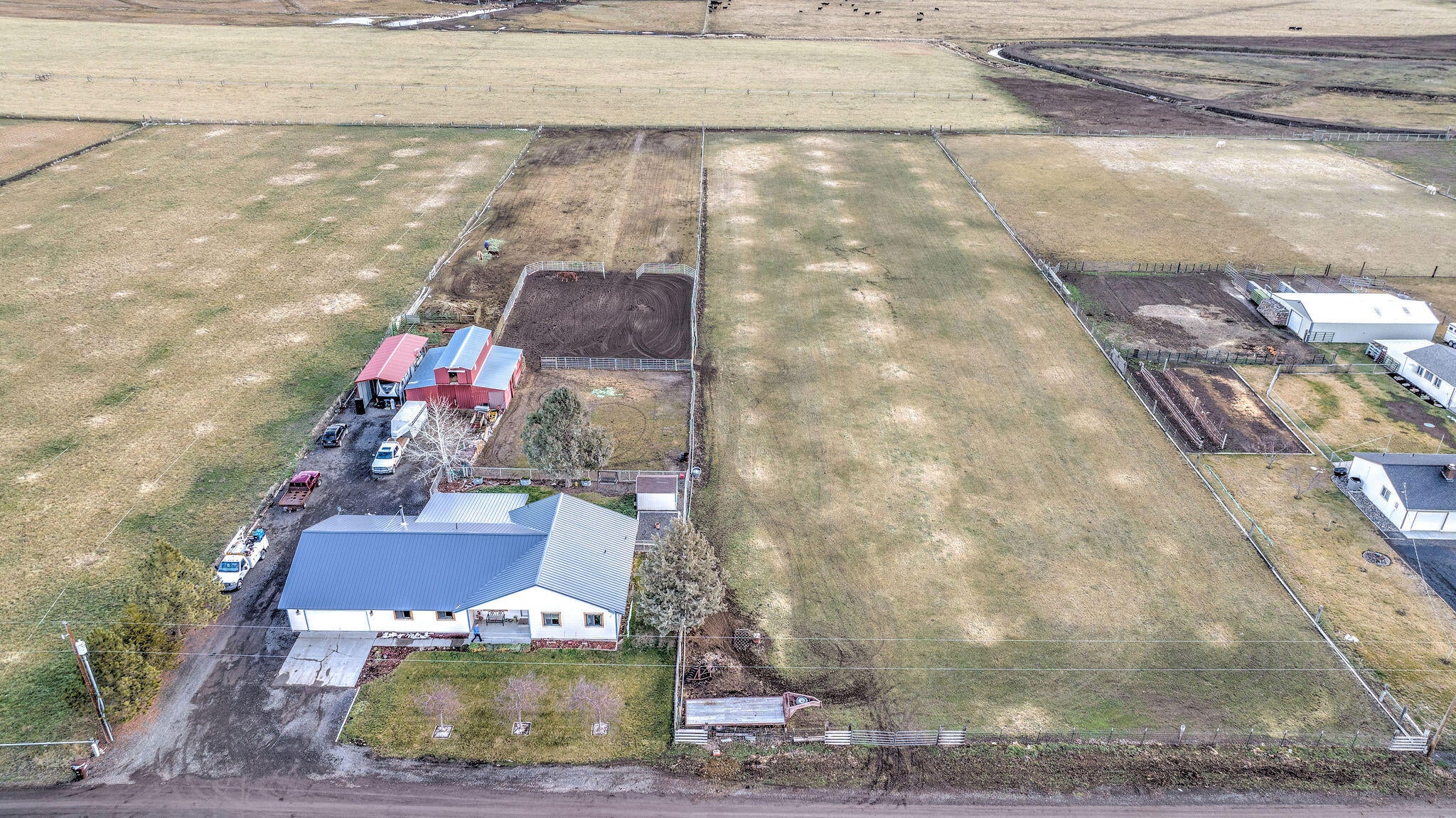 7264 North Vista View Road Prineville, OR 97754 - Photo 37 of 47 DJI_0333_4_5