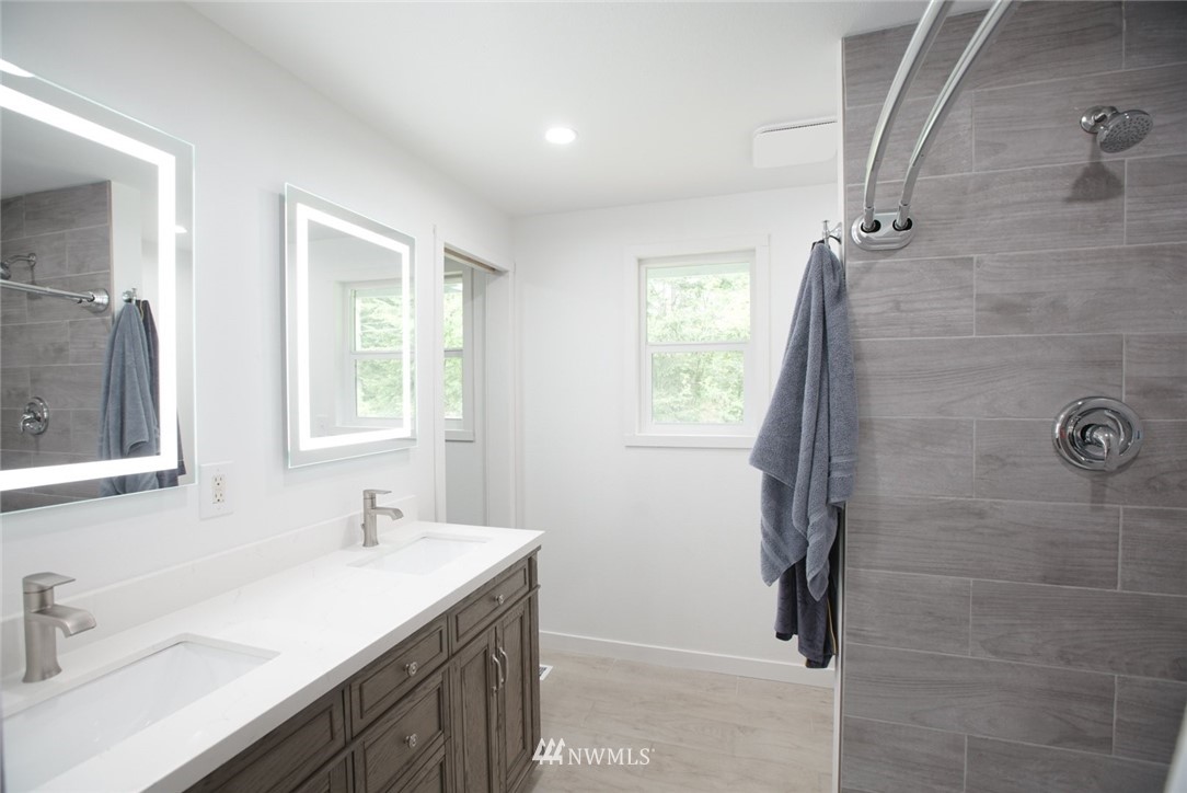 4400 Meridian Road Northeast Lacey, WA 98516 - Photo 14 of 38 Gallery Image 14