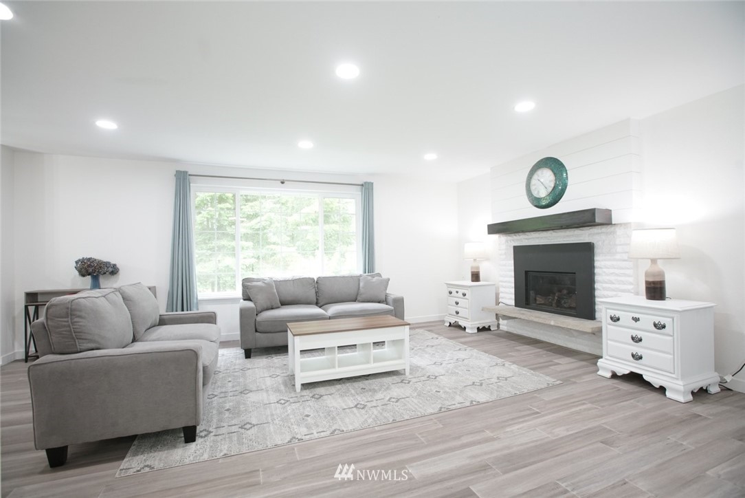 4400 Meridian Road Northeast Lacey, WA 98516 - Photo 4 of 38 Gallery Image 4