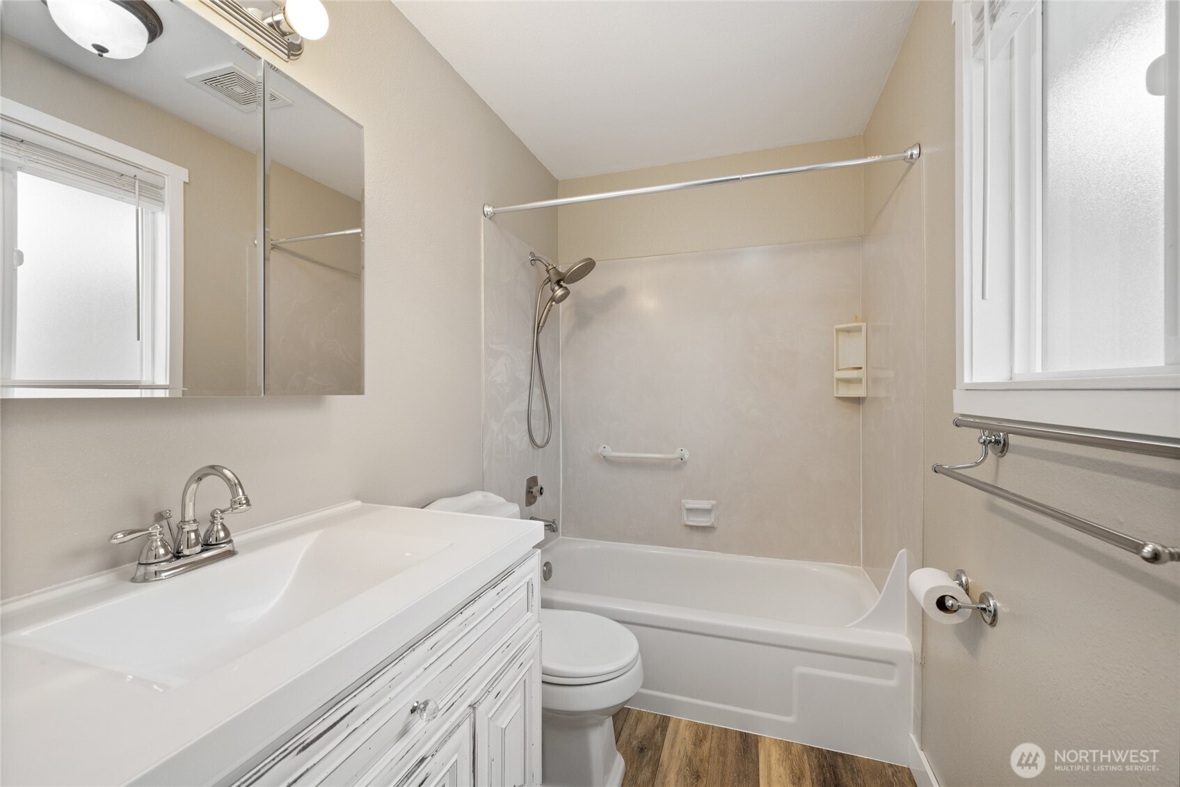 3207 Southeast 19th Court Renton, WA 98058 - Photo 20 of 39 Gallery Image 20
