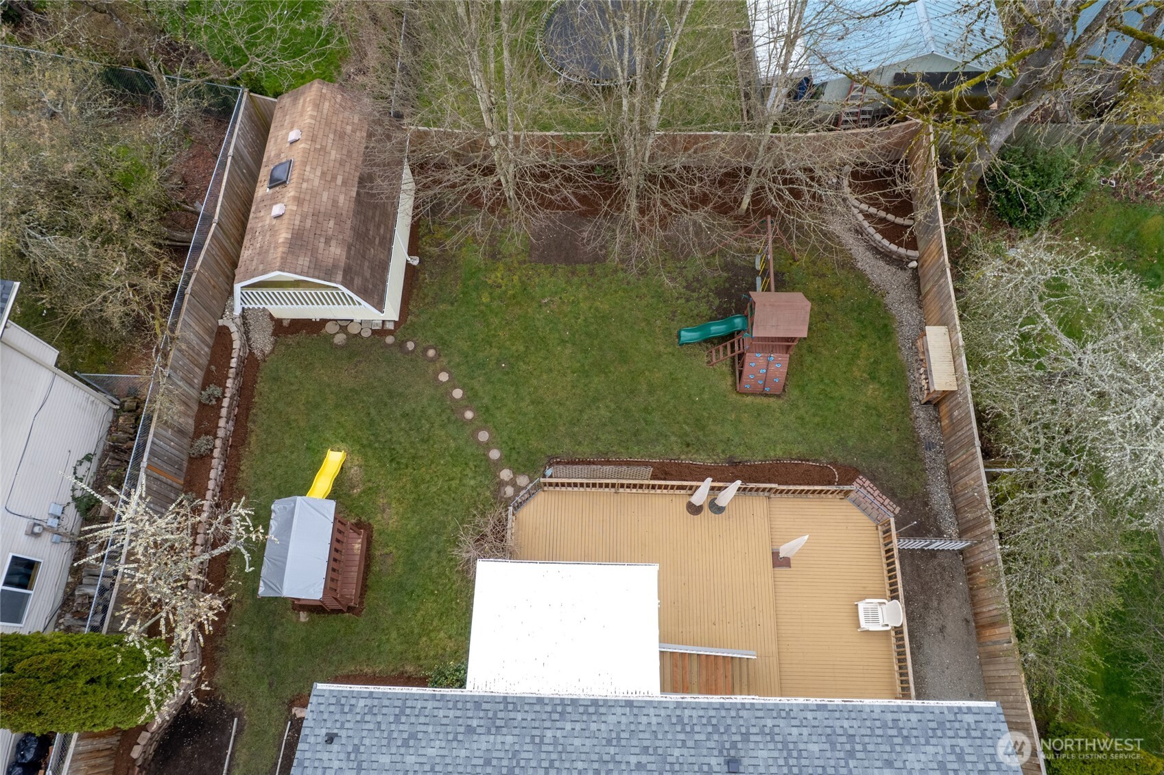 3207 Southeast 19th Court Renton, WA 98058 - Photo 2 of 39 Gallery Image 2