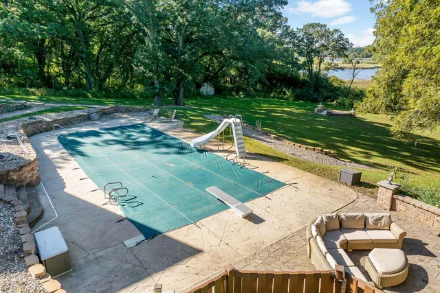 $1,499,000 | 775 200th Avenue, Fairmont, MN 56031