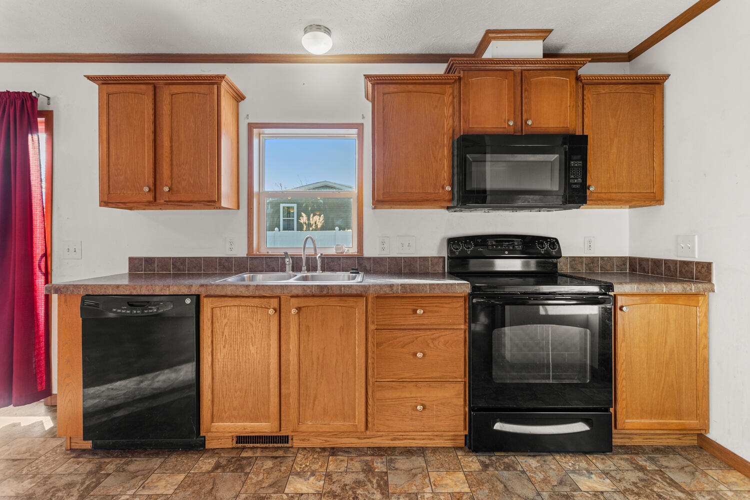 1101 James Court Mahomet, IL 61853 - Photo 11 of 27