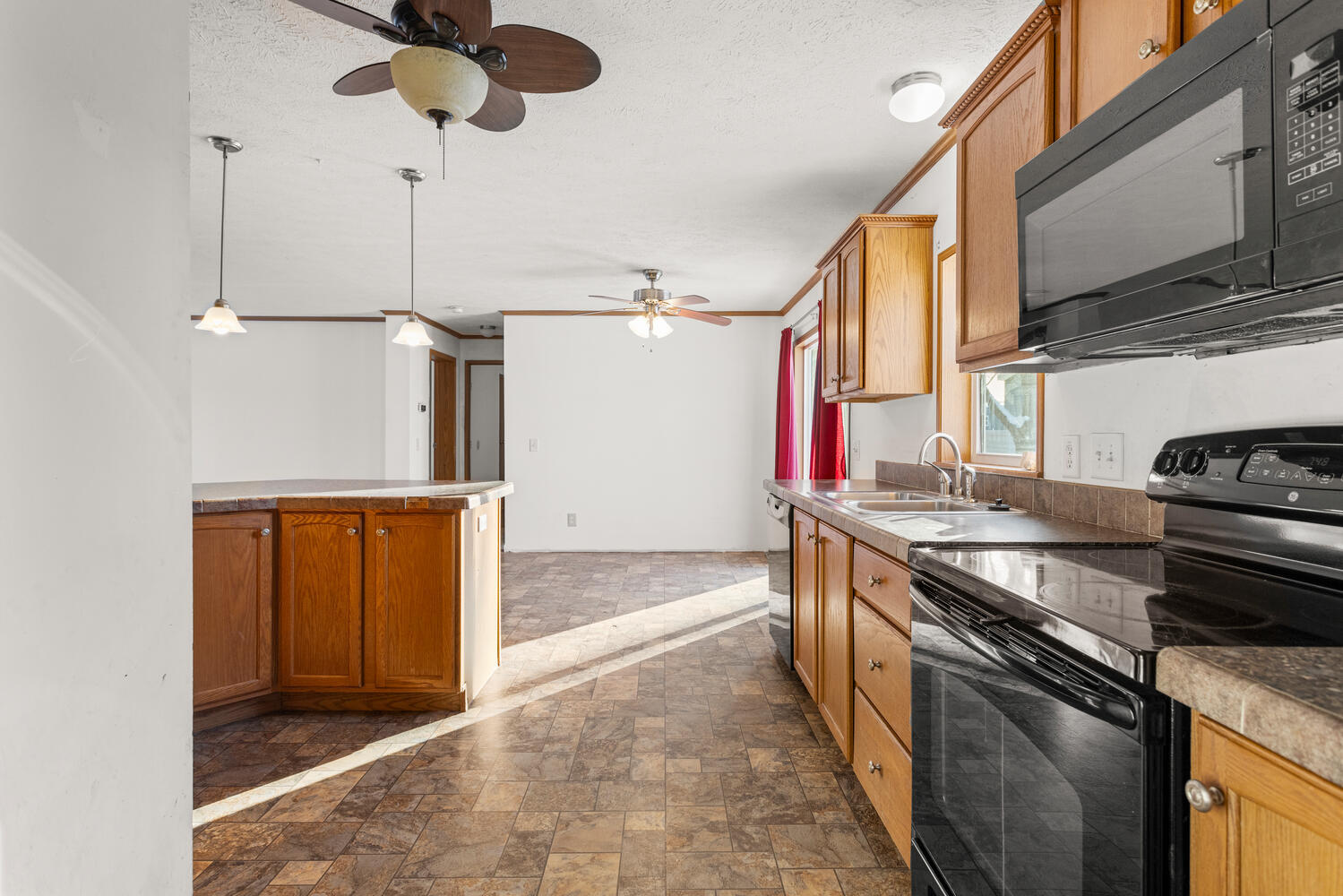 1101 James Court Mahomet, IL 61853 - Photo 12 of 27