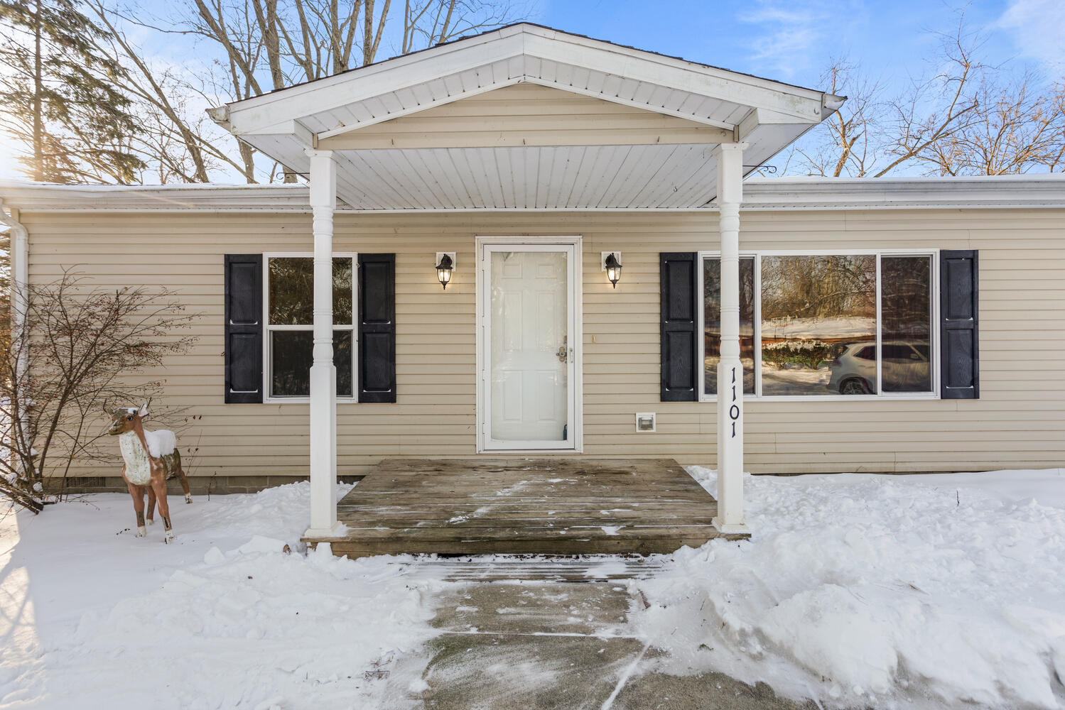 1101 James Court Mahomet, IL 61853 - Photo 2 of 27