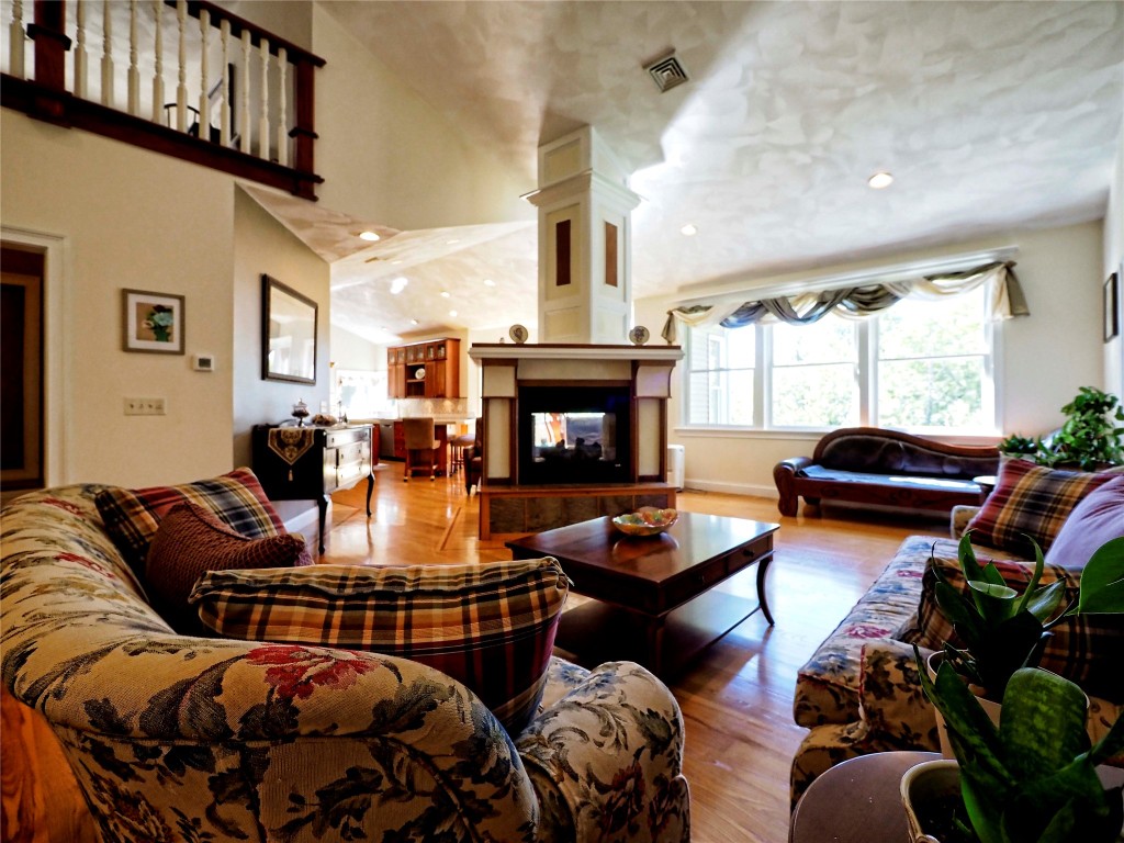 2111 Spaulding Road Binghamton, NY 13903 - Photo 3 of 29 Gallery Image 3
