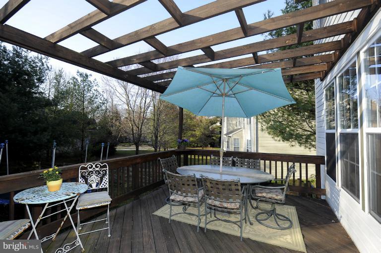 5301 Woodlot Road Columbia, MD 21044 - Photo 15 of 29 Exterior (Rear)