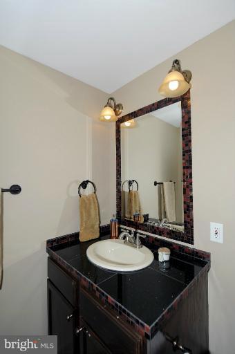 5301 Woodlot Road Columbia, MD 21044 - Photo 6 of 29 Bath