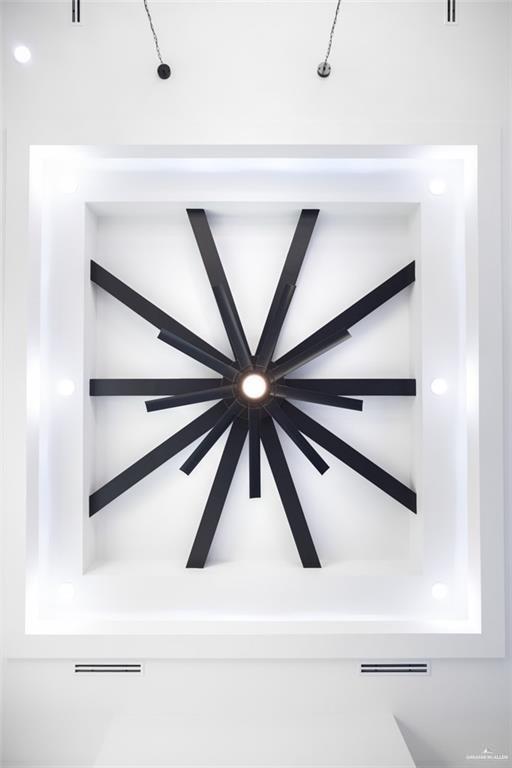 3304 East Rabbit Run Avenue Alton, TX 78573 - Photo 15 of 19 a view of an entryway