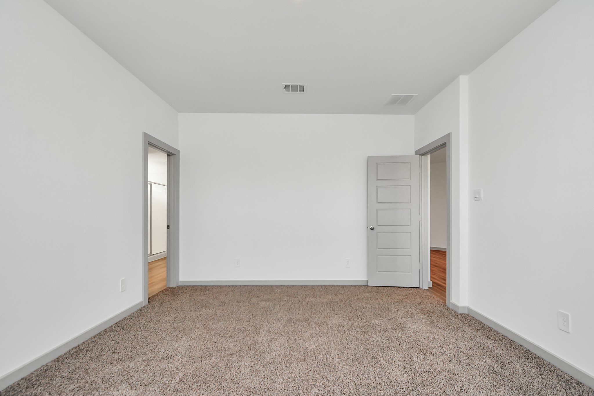 1114 Hughes Crossing Drive Rosharon, TX 77583 - Photo 16 of 32