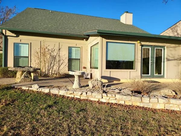 $2,495 | 547 Fairway Drive, Kerrville, TX 78028