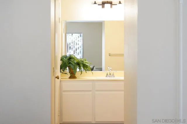 $3,995 | 4095 Rosenda Court, Unit 249, San Diego, CA 92122