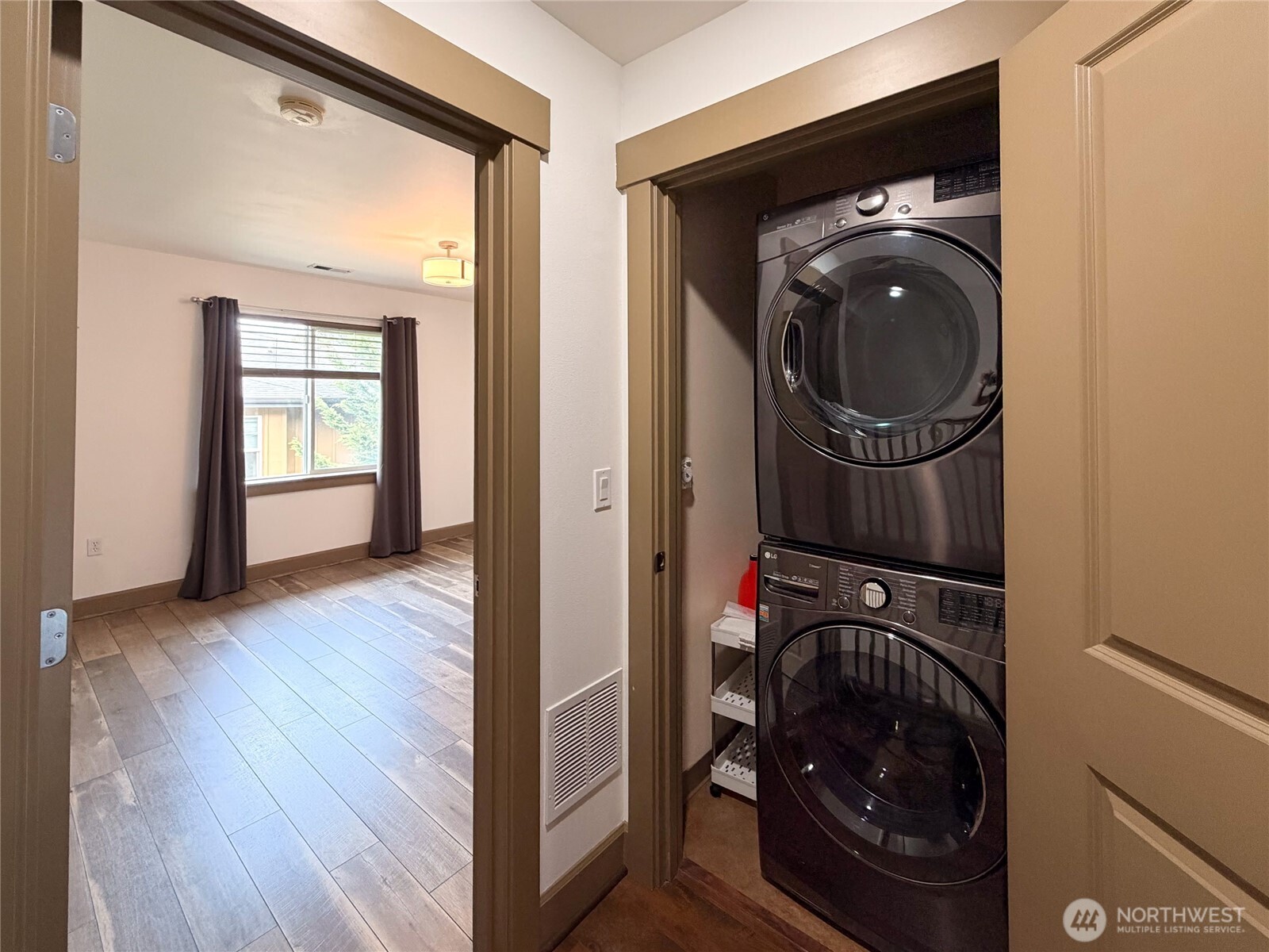 2115 201st Place Southeast, Unit D5 Bothell, WA 98012 - Photo 18 of 34 Gallery Image 18