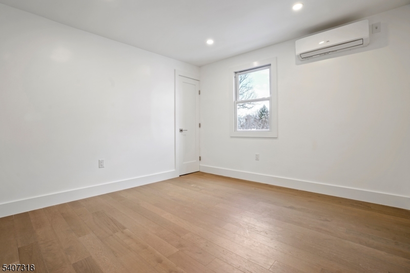 554 Hort Street Westfield, NJ 07090 - Photo 12 of 19 an empty room with a window