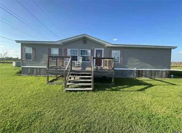 $124,500 | 293 Myrtle Drive, Lockport, LA 70374