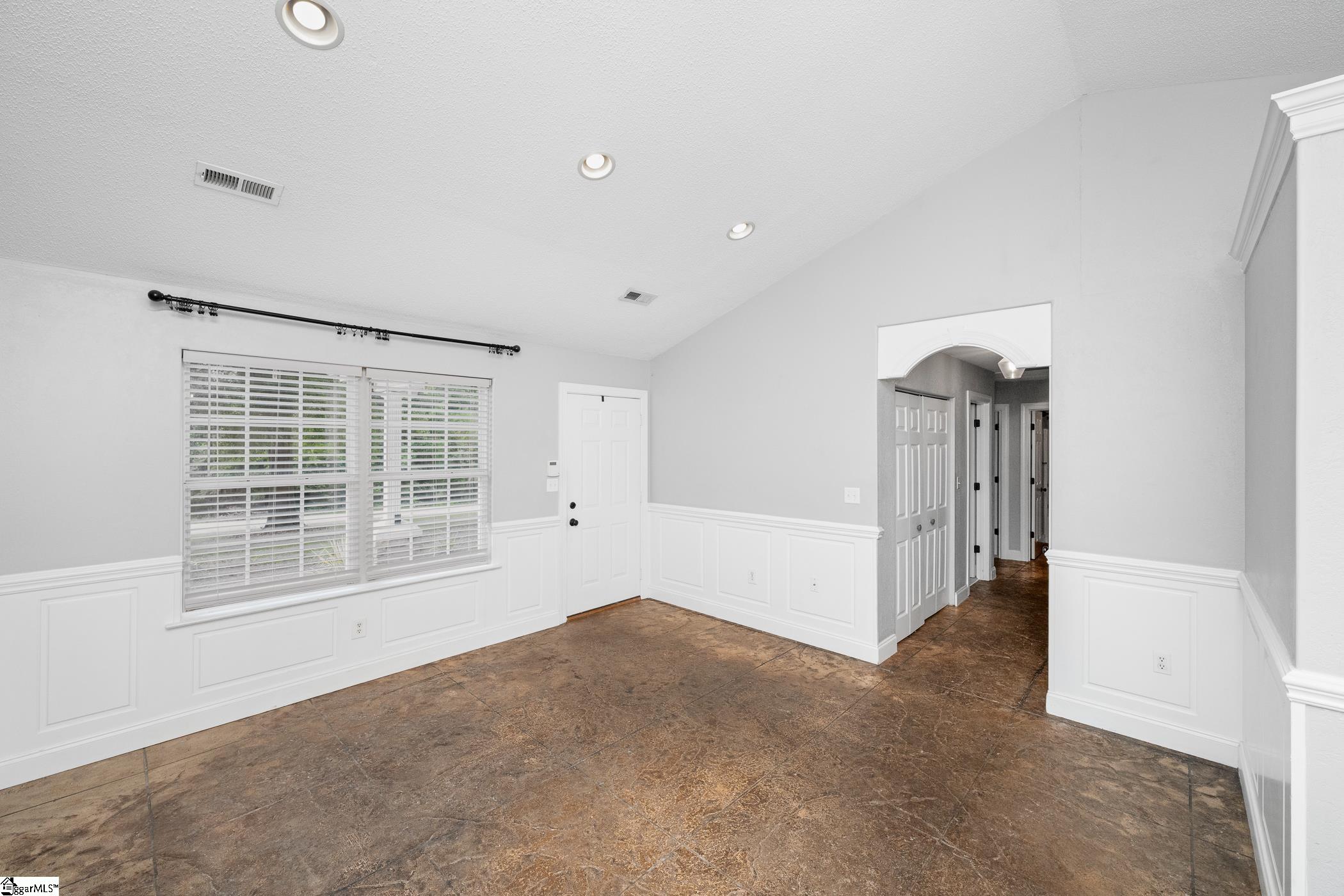 606 Blossom Branch Road Piedmont, SC 29673 - Photo 8 of 39 Gallery Image 8